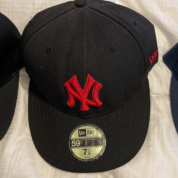 New Era/ SnapBack Fitted Hats - Picture 8 of 16